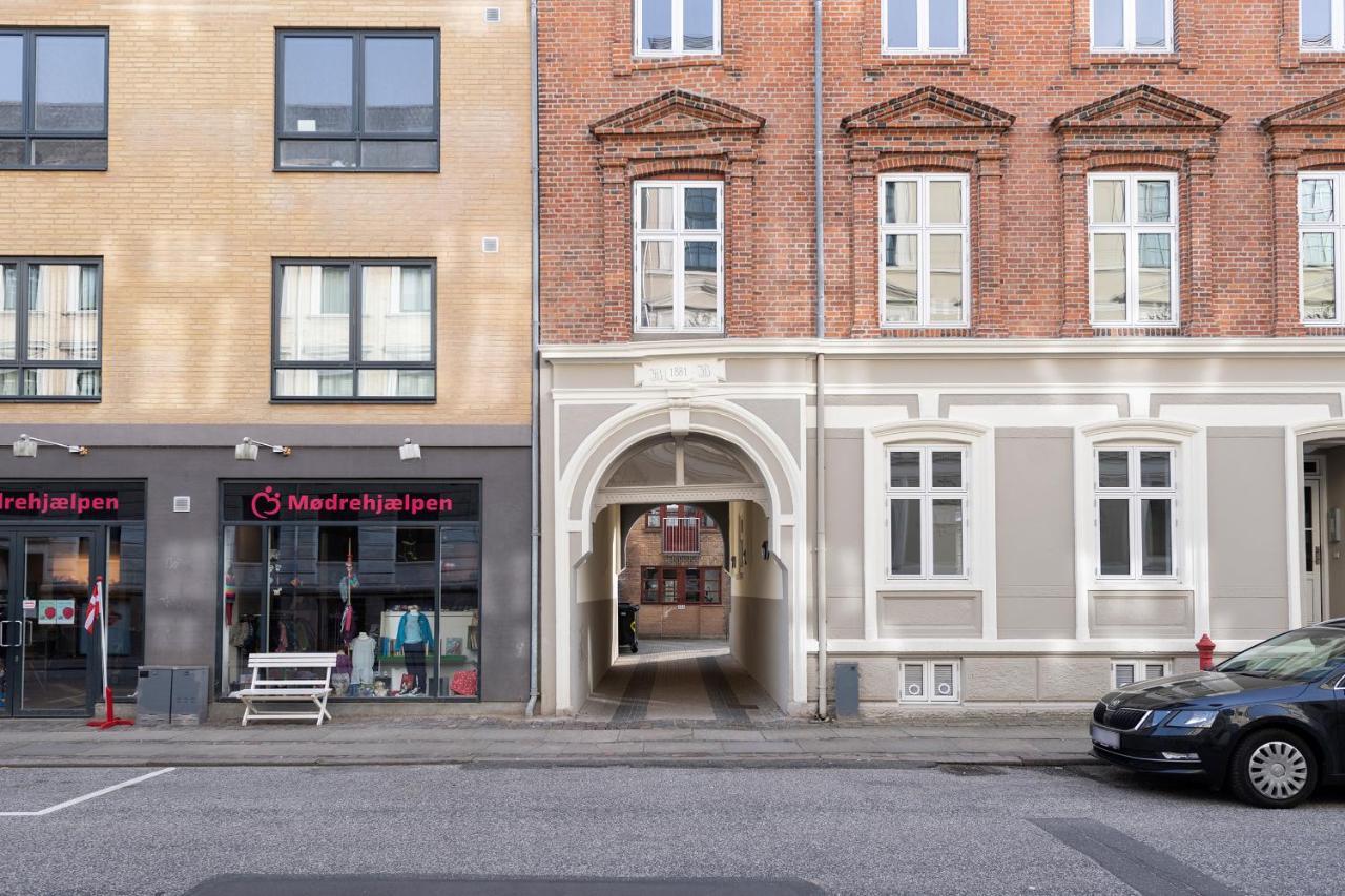 Aday - Apartment Suite 2 Aalborg Center Bagian luar foto