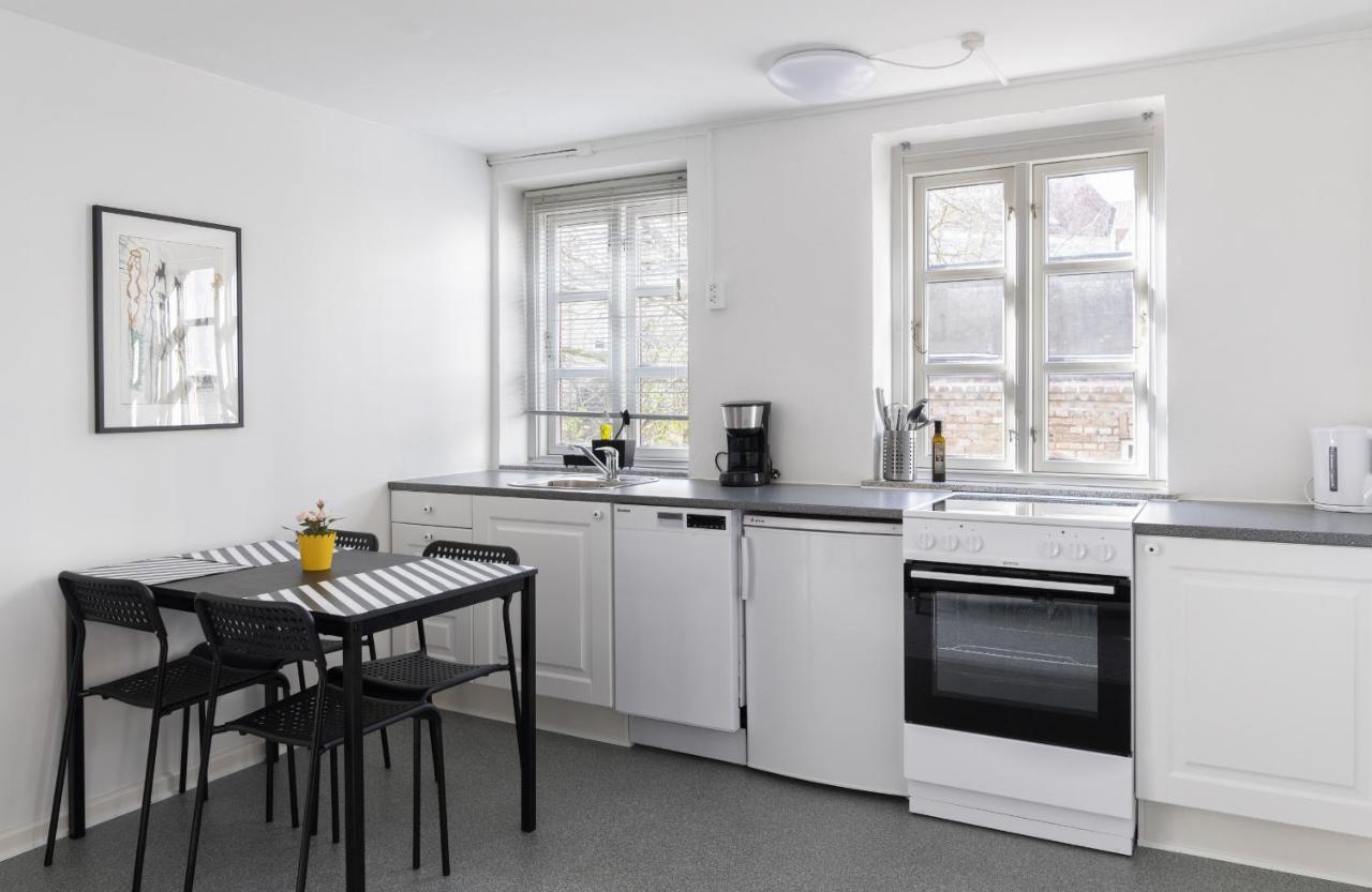 Aday - Apartment Suite 2 Aalborg Center Bagian luar foto